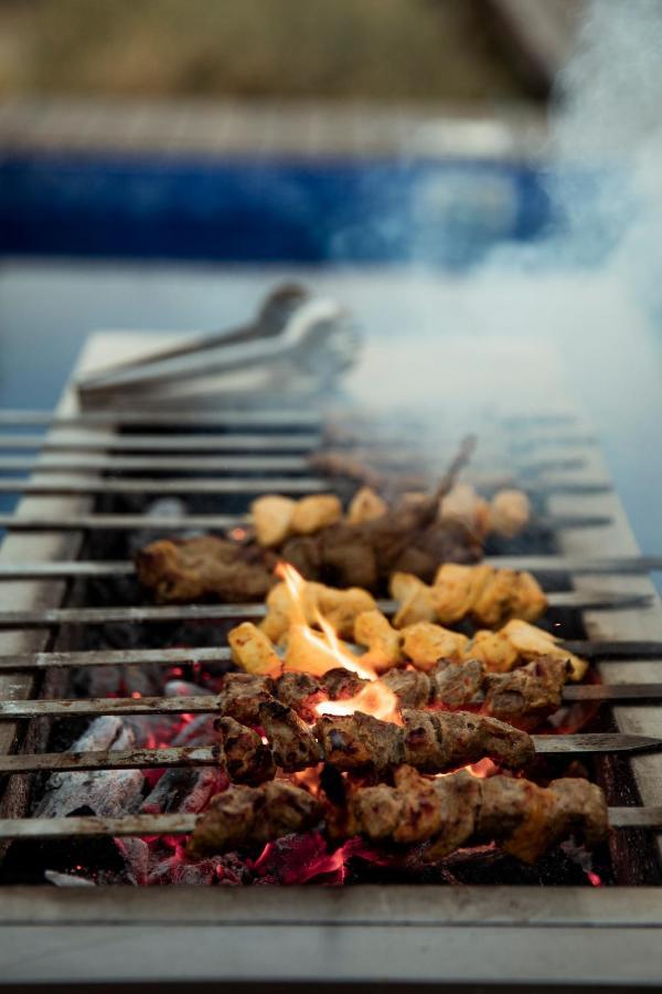فندق Al Badayer Retreat By Sharjah Collection Margham المظهر الخارجي الصورة Grilling
